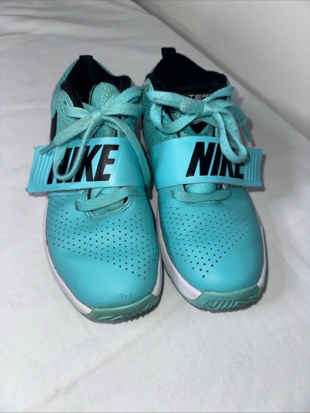Nike Kids' Teal Team Hustle Athletic Sneakers with Strap